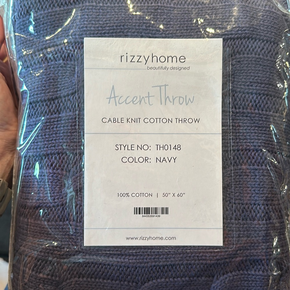 Rizzyhome Cable Knit Cotton Accent Throw (Navy) NIP